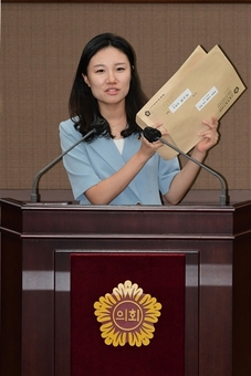 탄소중립 실천 외쳐온 이소라 의원, 서울시의회 종이 절감 프로젝트 추진에“대환영”