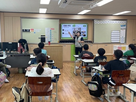 강동구, 자연이 수업이 되는 시간… ‘학교로 찾아가는 생태 교육’ 확대 운영