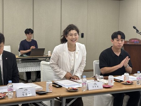 구미경 서울시의원, 서울 외국인주민센터  운영기관 재계약 심사 참여
