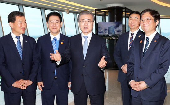 [포토] 문재인 대통령, 나주 빛가람전망대 방문