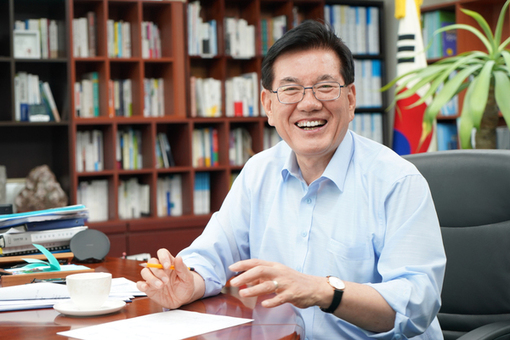 유덕열 구청장, “기쁨과 행복이 충만한 한가위 되세요”