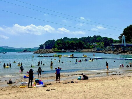 경남 남해안 해수욕장 본격 개장…‘더위야 안녕’