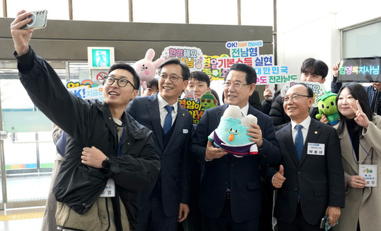 김영록 지사, “영암을 세계 ‘AI 조선‧에너지 미래도시’로”