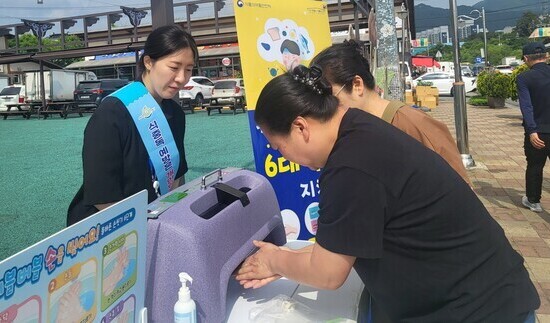 전남도, 식품안전주간 맞아 여름철 식중독 예방 캠페인
