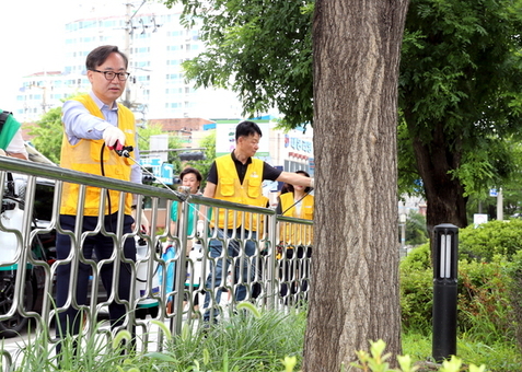 금천구, 매주 ‘동네방네 방역데이’ 운영... 여름 해충 집중 대응