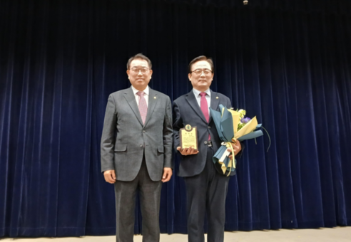 김형재 시의원, 이북5도청 일천만이산가족위원회 '감사패' 수상
