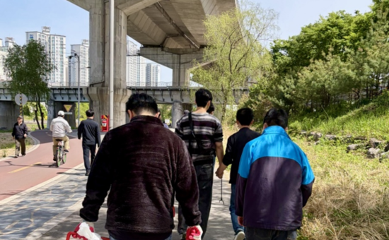 이문체육문화센터, 장애인과 함께하는‘리버 클린업 데이’진행