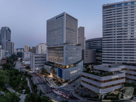 경기주택도시공사, 대한적십자사 경기도지사와 함께 설 명절 맞아 취약계층에 육류세트 전달