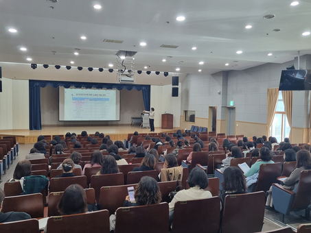 보육교직원의 고충 해소와 회복을 함께 지원합니다!