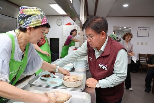 삼계탕 나눔과 작은 음악회로 큰 감동을 선물한 마포구 성산2동의 특별한 하루