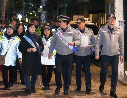 함께 지키는 안전… 강북구, 주민·경찰과 야간 도시안전 합동순찰 실시