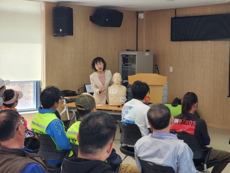 인천적십자, 대이작·자월도 시민 대상  심폐소생술 교육 실시