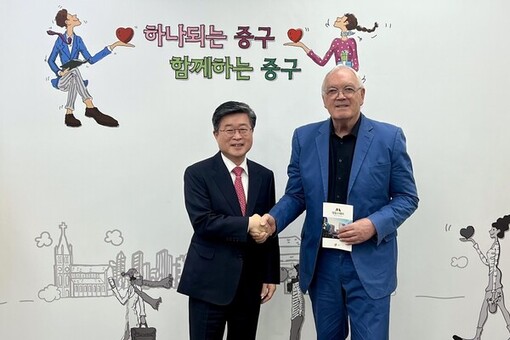 세계 옥외광고시장도 주목하는 명동스퀘어