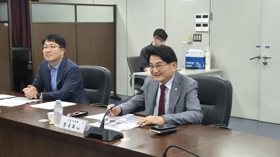 홍국표 의원, 