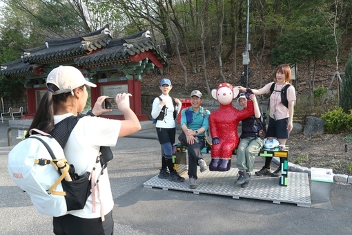 “도시가 정원, 자연이 미술관”  관악구, 관악산 으뜸공원 조각전 개최