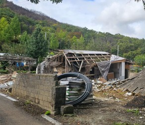 경기도, “거주 안 하는 집의 석면 슬레이트 지붕도 신청하면 철거·수거합니다”