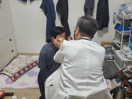 성동구,‘효사랑 재택의료센터’장기요양 어르신댁 직접 찾아가 진료한다