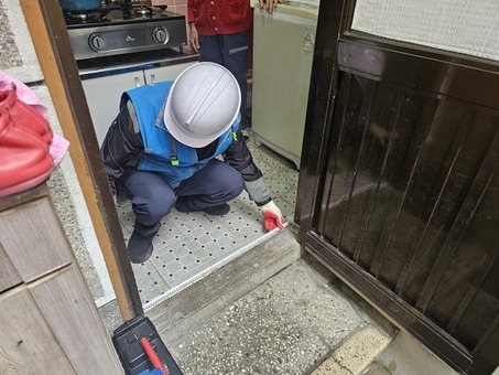 넘어지면 큰일! 성동구,‘어르신 낙상방지 홈케어’로 초고령사회 대비