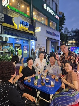 유정희 시의원, 관악구 봉리단밤축제 참석… “시장 활성화 정책 추진”