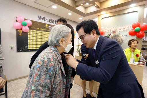 “70세 이상 어르신! 효도주사 맞으세요” 동작구, 대상포진 무료 예방접종 확대