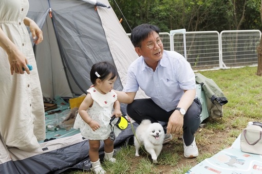 새 가족 찾는 유기견, 마포반려동물캠핑장에서 특별한 하루