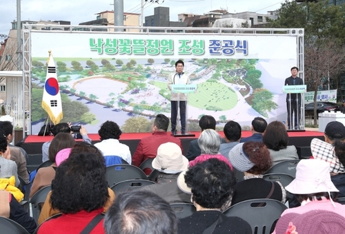 관악구, 봄내음 가득한 낙성꽃뜰정원 완성 ‘힐링 1번지’ 자리매김
