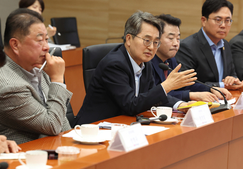 김동연 “경기도, 파주시, LG디스플레이는 한 팀. K-디스플레이 발전 전기될 것”
