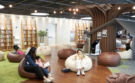 ‘엉덩이로 책을 읽는다?’ 경기도서관 엉덩이로 책 읽기 챌린지 운영