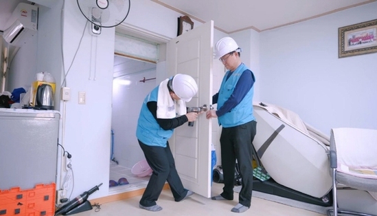 용산구‘스피드 용반장’생활 민원부터 안전 점검까지…만족도 95%