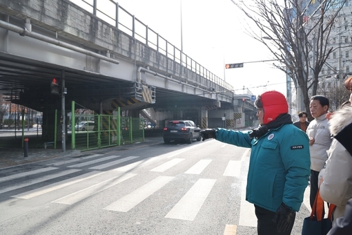박강수 마포구청장, 교통 안전부터 ‘제1호 할카페’ 현장 직접 살펴