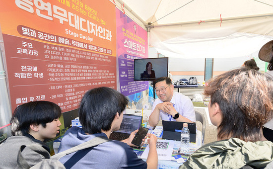 양천구, ‘Y교육박람회 2026’ 둘째 날…권일용·샘리처드 AI시대 교육 담론 이어져