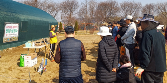 강동구, 친환경 도시텃밭 4곳 동시 개장… 내 손으로 키우고, 한강도 지킨다