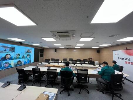 고수온 본격 대응과 함께 집중호우 해양쓰레기 수거 나서