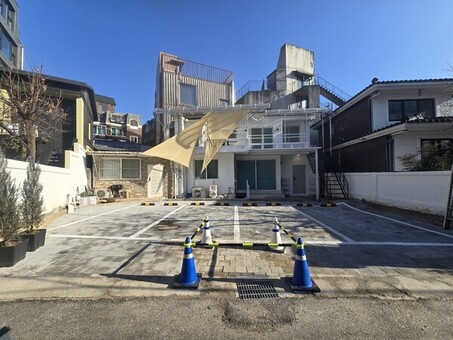 주차 걱정에 지친 주택가, 숨통 튼다...마포구, 내집주차장 조성 사업