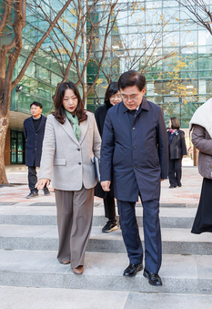진교훈 강서구청장, 중학교 보행로 안전 우려에 즉각 조치