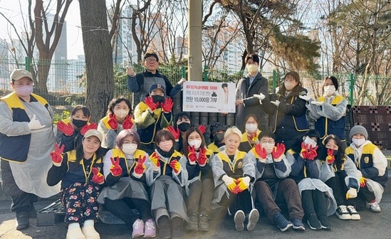 장근석팬클럽 ‘크리제이’, 영등포쪽방촌주민 위해 연탄 1만장 기부와 함께 봉사 펼쳐