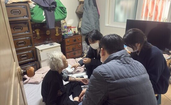 어르신 건강은 집에서 챙긴다 … 마포구,‘건강장수센터’운영