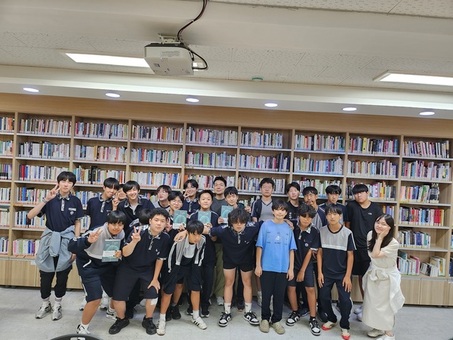 한양중학교 남궁인 작가와 함께한  ‘달빛 독서 캠프’성료