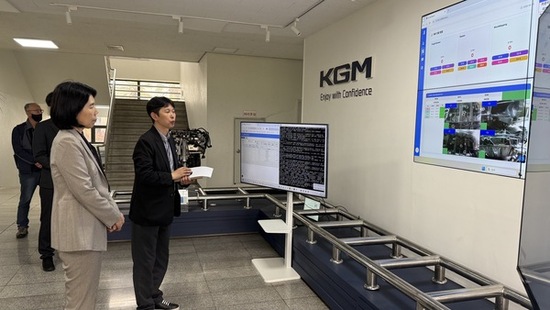 경남도, 제조 AX 실증사업 현장 점검