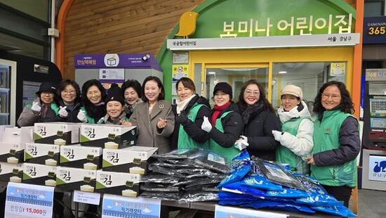 서울시의회 이새날 의원, 논현1동 새마을 부녀회 설날장터 참석