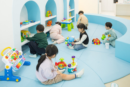 “미술 놀이터에서 창의력이 쑥쑥”...양천구, 서울형 키즈카페 ‘목3동점’ 개관