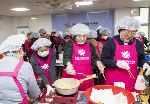 용산구, 용산구 자원봉사센터와 함께 명절음식 키트 제작