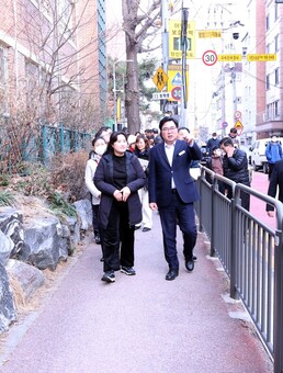 동작구, 초등학생 전체 ‘동작 아이 안전 앱’ 지원…서울시 최초로 아이 안전예산 전격 투입!