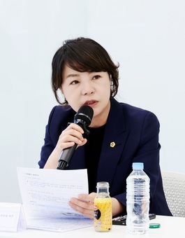 김혜영 서울시의원, 건대입구역 5번 출구 에스컬레이터 설치 예산 33억 원 확보